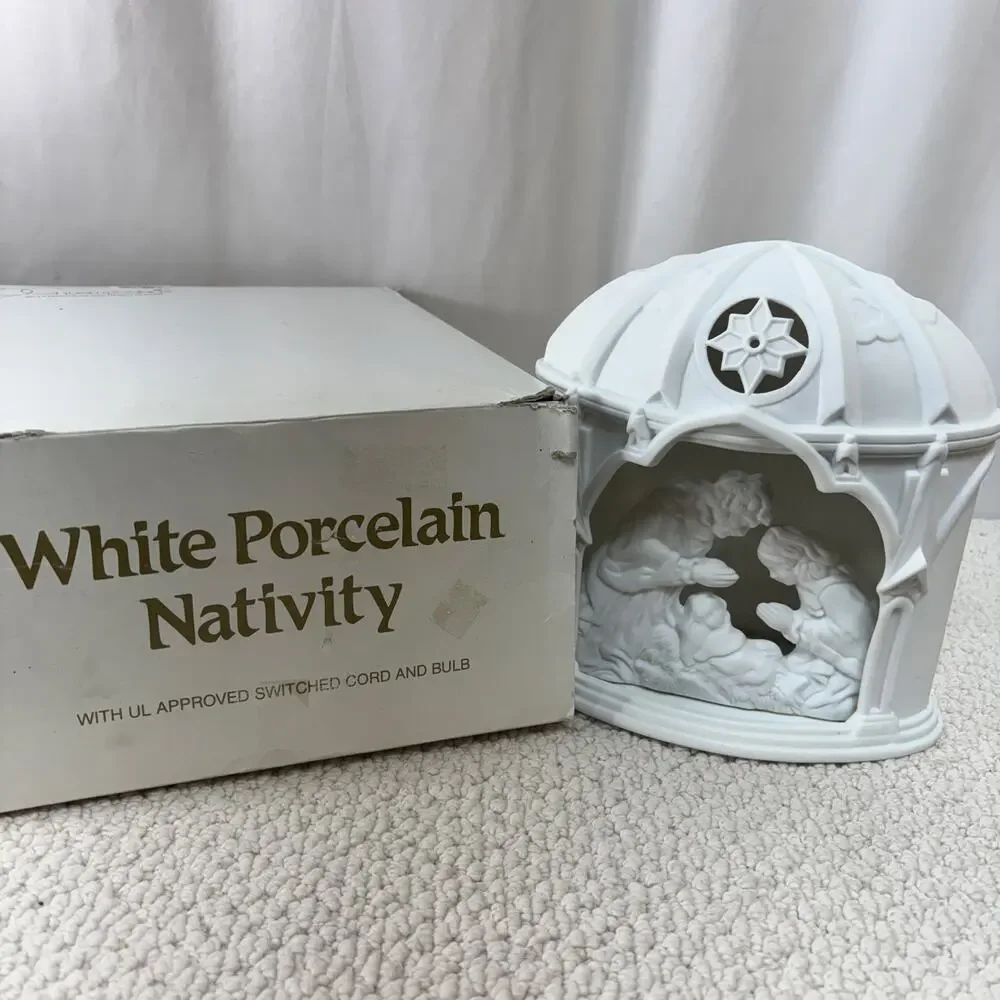Dept 56 White Porcelain Nativity Lighted Manger Porcelain Works Boxed